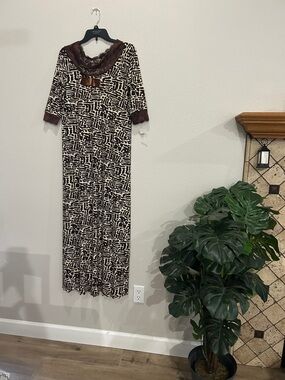 Brown & Cream Patterned Lace-Trim Maxi Dress